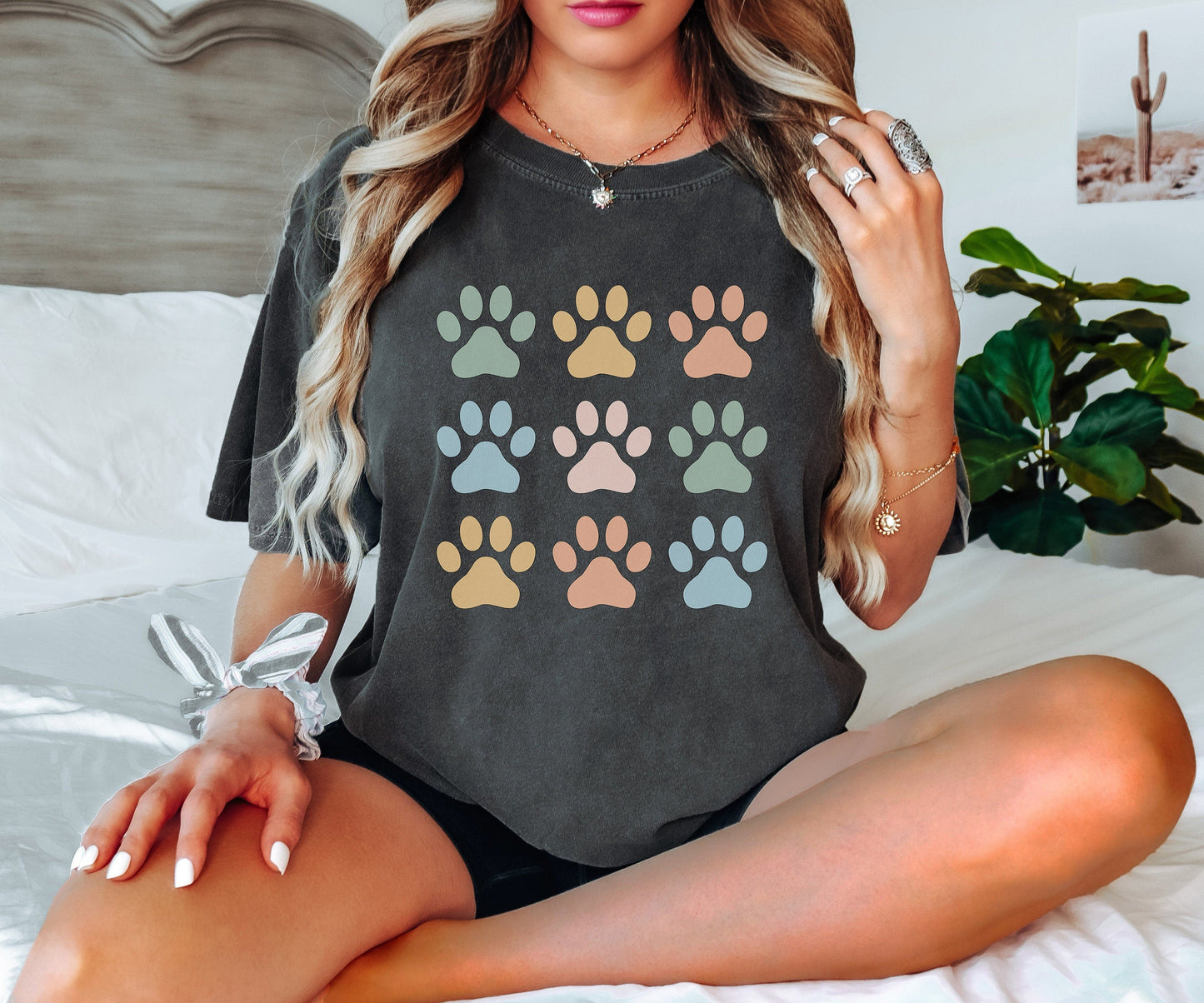 Dog Paw Tee V4