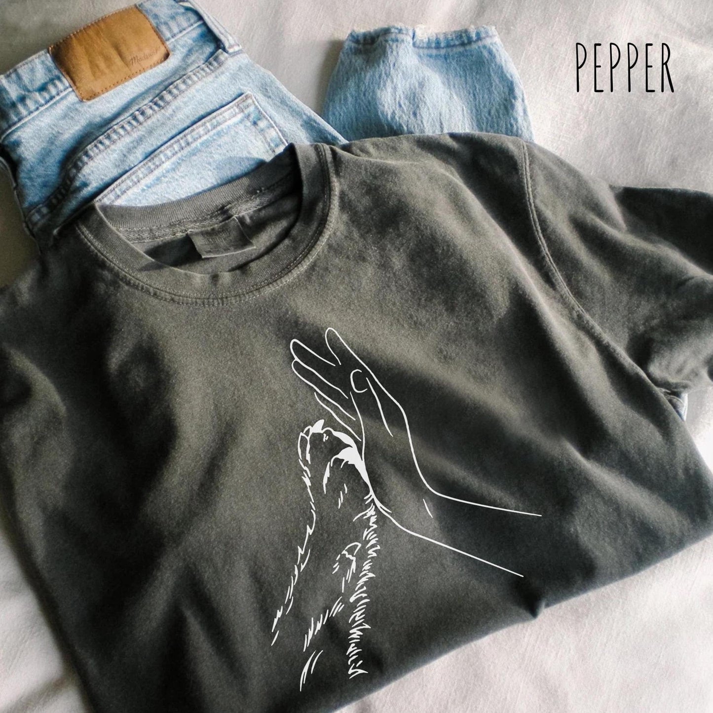Hand & Paw Tee V4